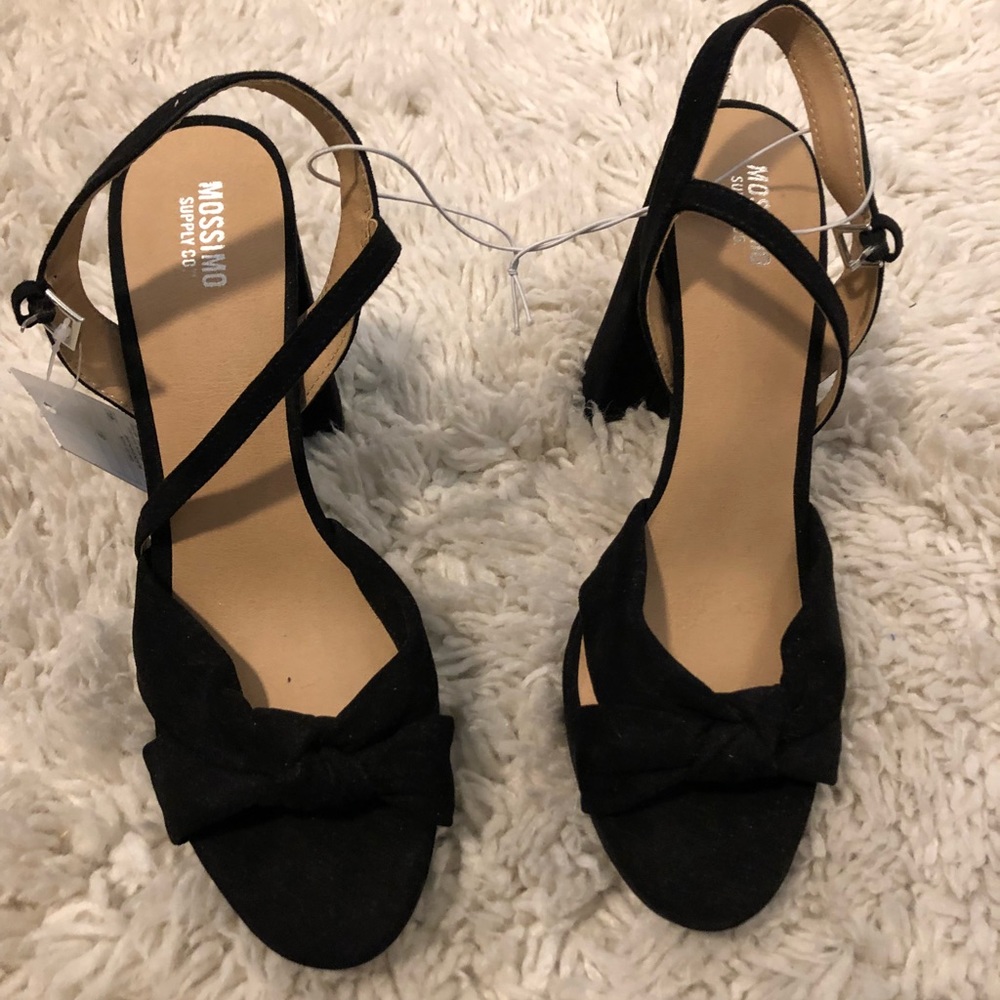 Black chucky heels